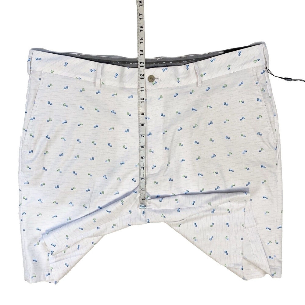 Walter Hagen Perfect 11 Shorts Size 40 White Mini Golf Cart Print 10" Inseam NWT - Picture 5 of 16